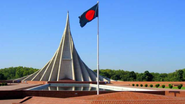 মহান স্বাধীনতা দিবস ২৬শে মার্চ উদযাপনের জন্য প্রস্তুত জাতীয় স্মৃতিসৌধ।...