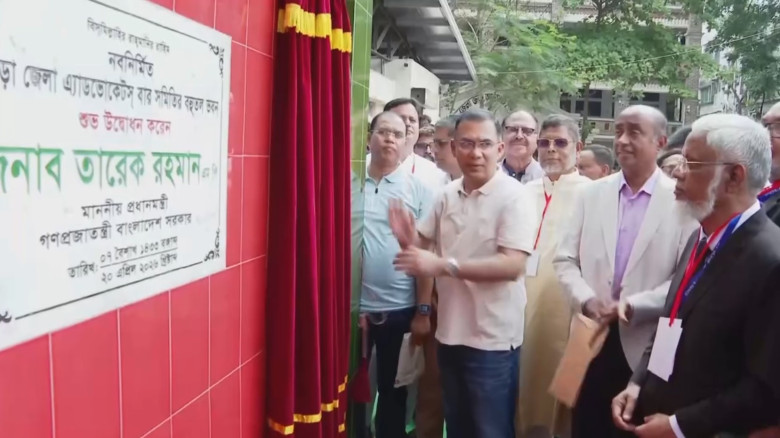 আর কখনো যাতে কোনো স্বৈরাচার কিংবা তাবেদার জনগণের অধিকার কেড়ে নিয়ে দেশে ফ্যাসিবাদী শাসন প্রতিষ্ঠা করত...